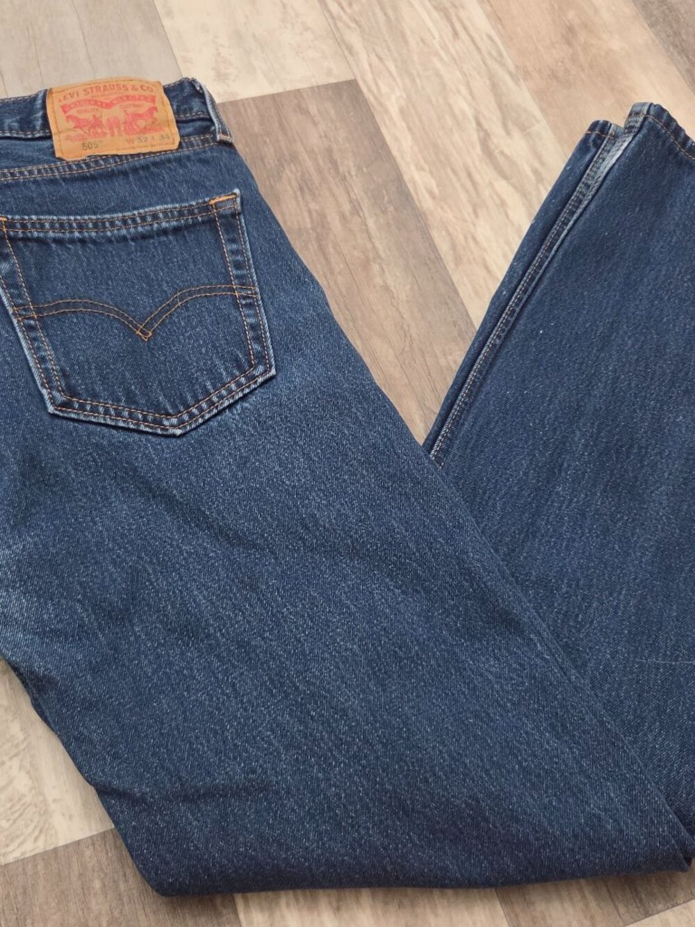 Levis 505 Jeans Mens Size 32 waist x 34 Length Dark Blue 32 x 34 Dungarees